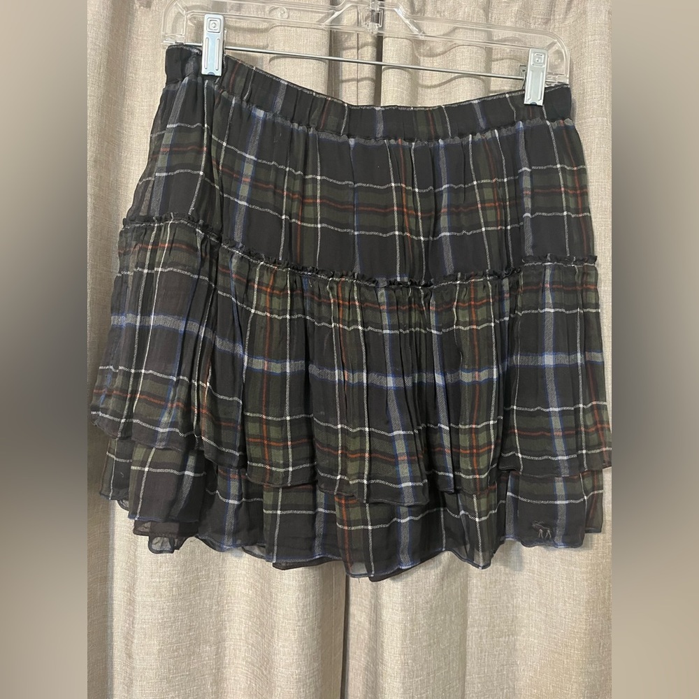 Abercrombie & Fitch Plaid Tiered Mini Skirt Waist: 14.5”  Length: 15.5” Size L